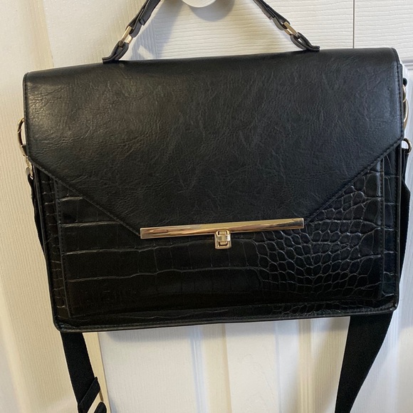 BEIS Handbags - BÉIS The Messenger in Black Croc